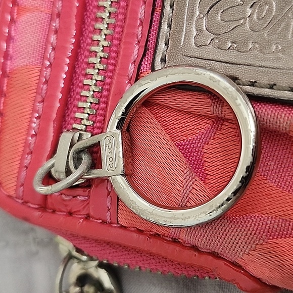 Coach Pink & Coral Poppy Collection Signature Wristlet / Card Holder - Picture 6 of 6